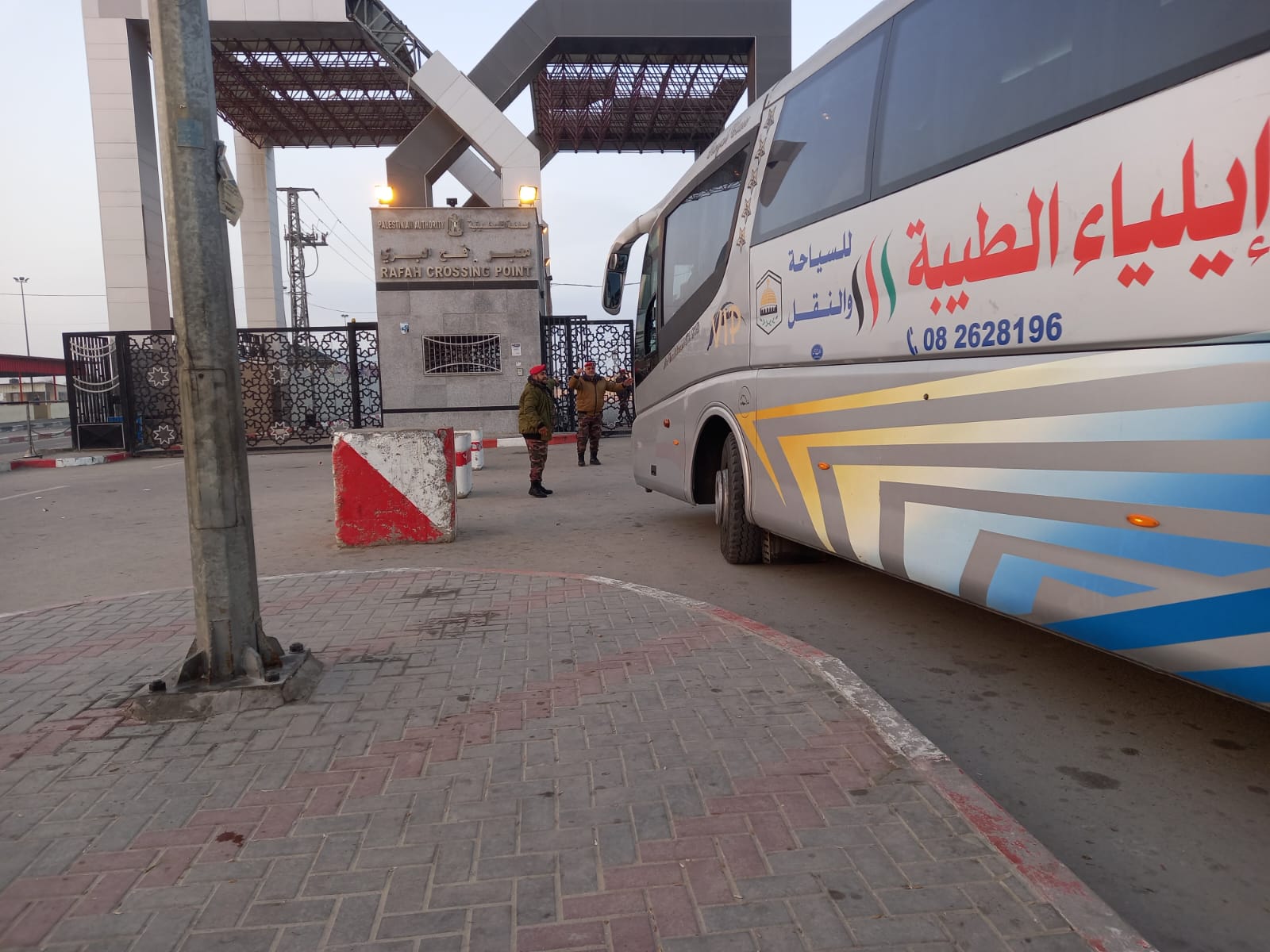 أطقم "المعابر" تُسهل مغادرة الفوج السابع من المعتمرين