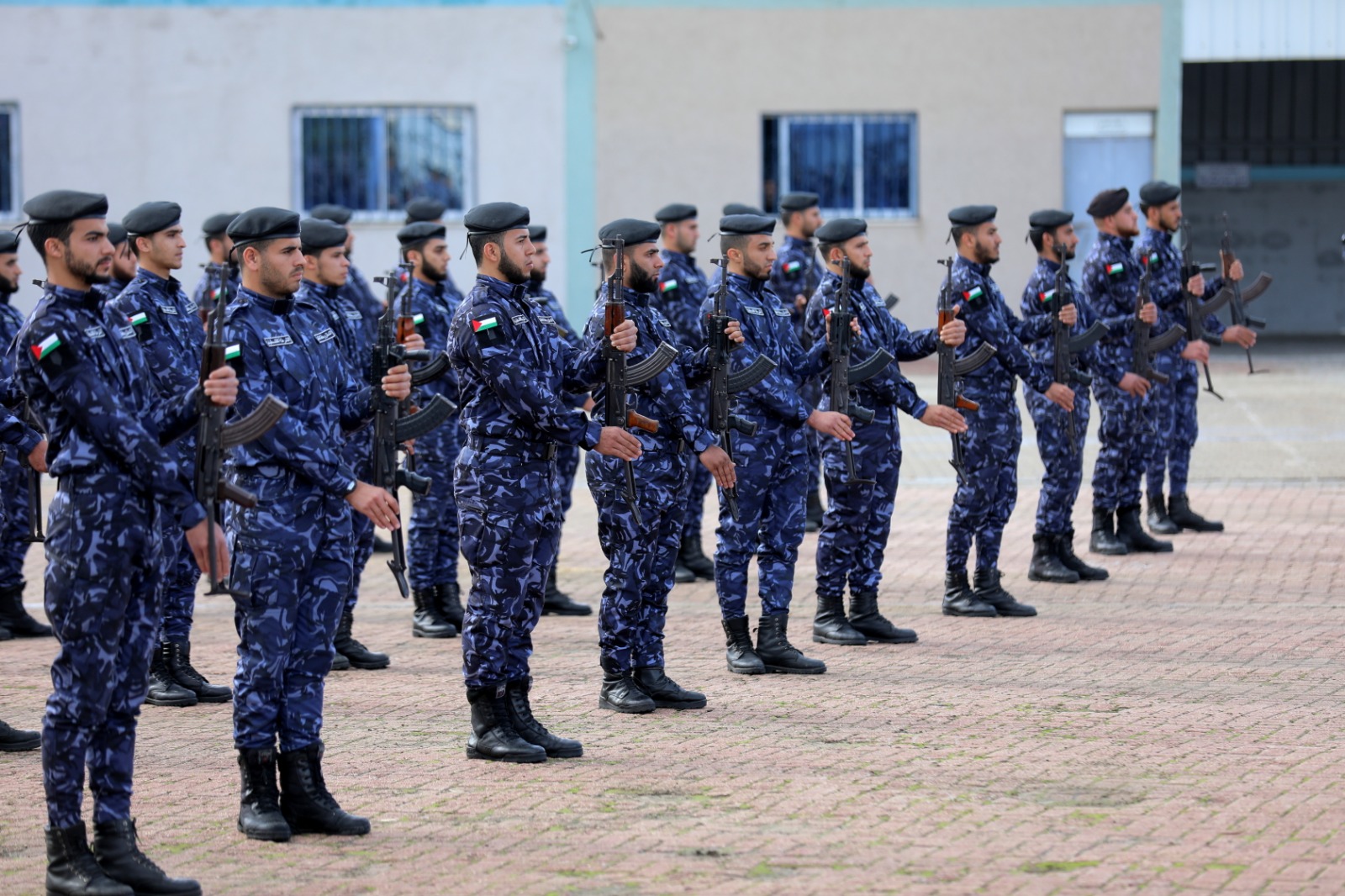 إحياء اليوم الوطني لشهداء وزارة الداخلية في ذكرى حرب الفرقان الـ 14