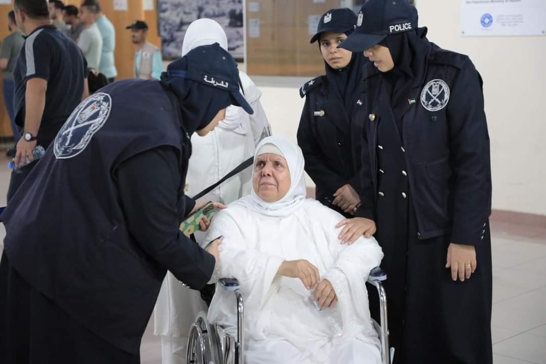 "أطقم المعابر" و"أجهزة الداخلية" تسهل وصول حجاج غزة لعام 1444 هـ