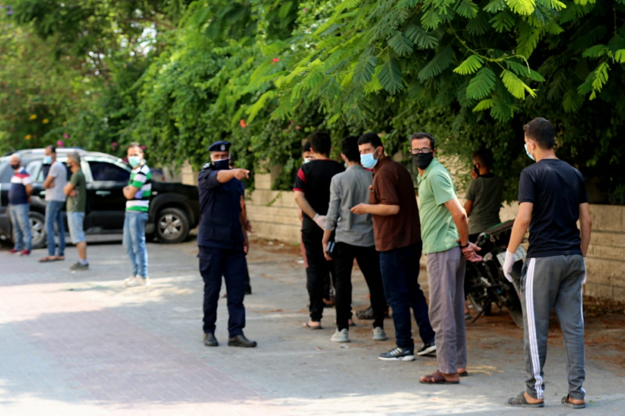 أجهزة الداخلية تُنظم صرف المنحة القطرية