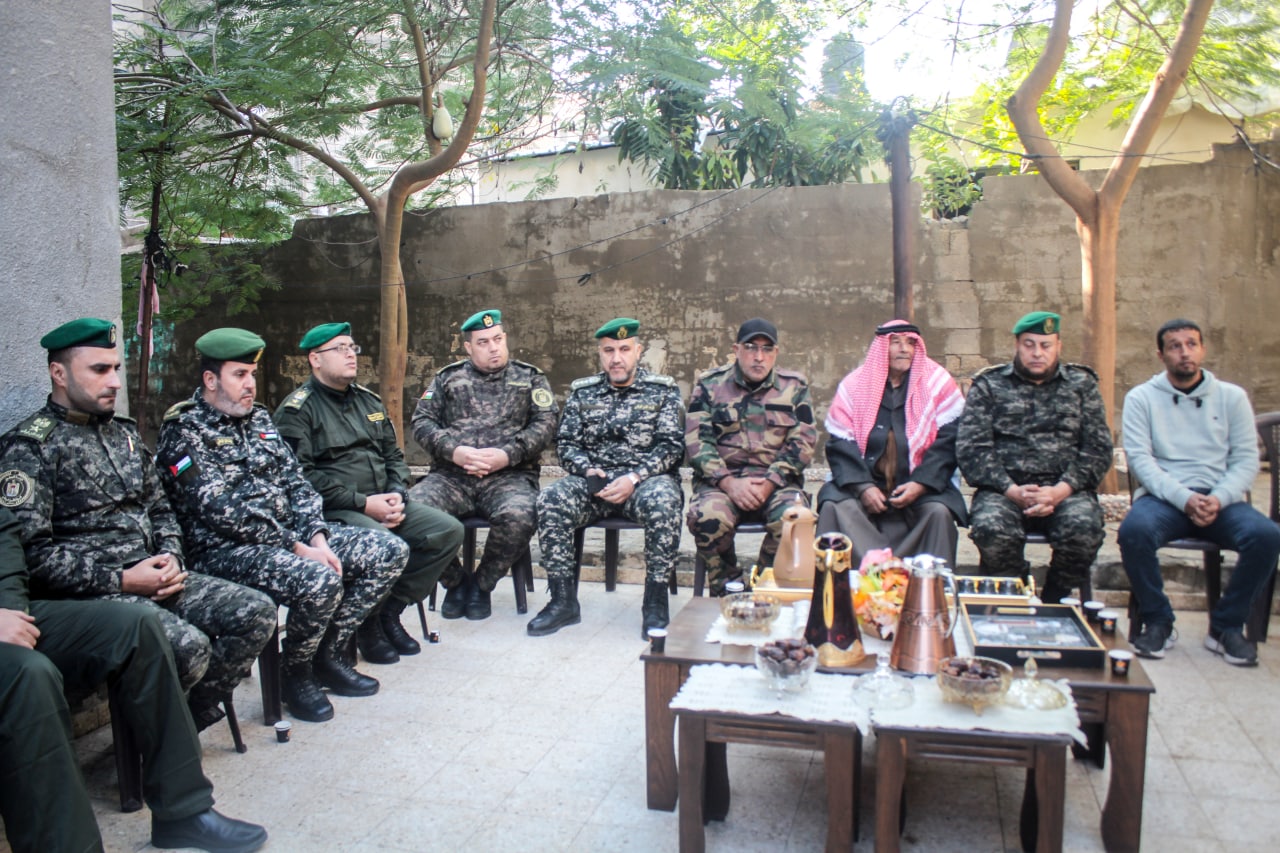 "الداخلية" تطلق حملة زيارات لذوي شهدائها