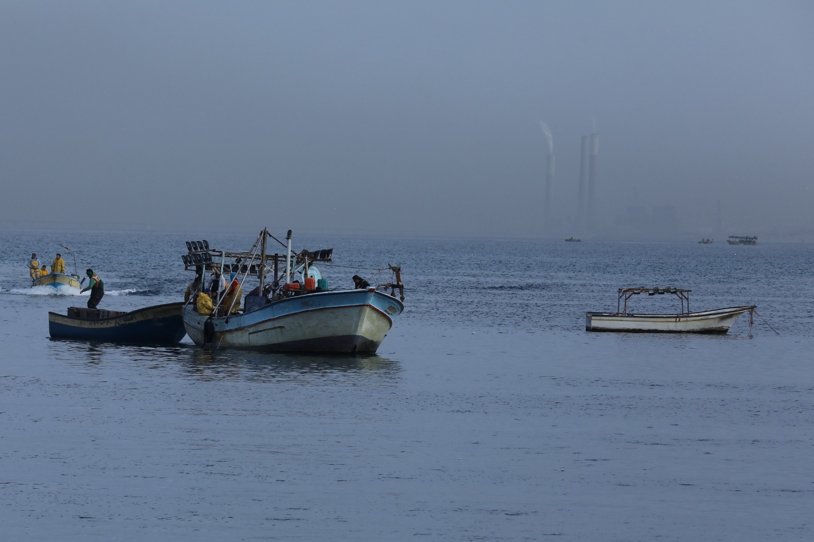 عودة الحياة العامة في غزة بعد يومين من الإغلاق الكامل وحظر التجوال