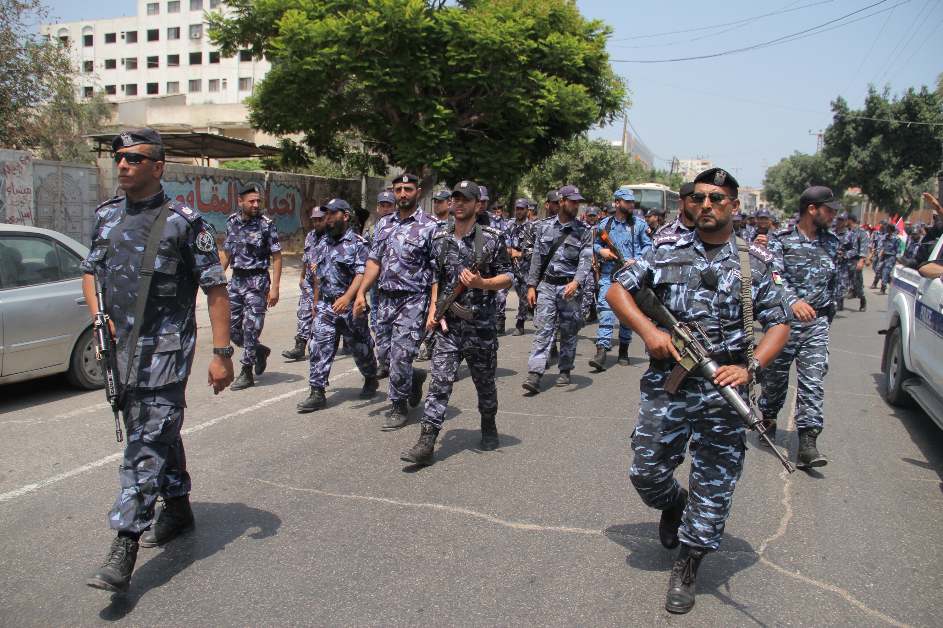 الداخلية تُنظم استعرضاً عسكرياً تضامناً مع المسجد الأقصى