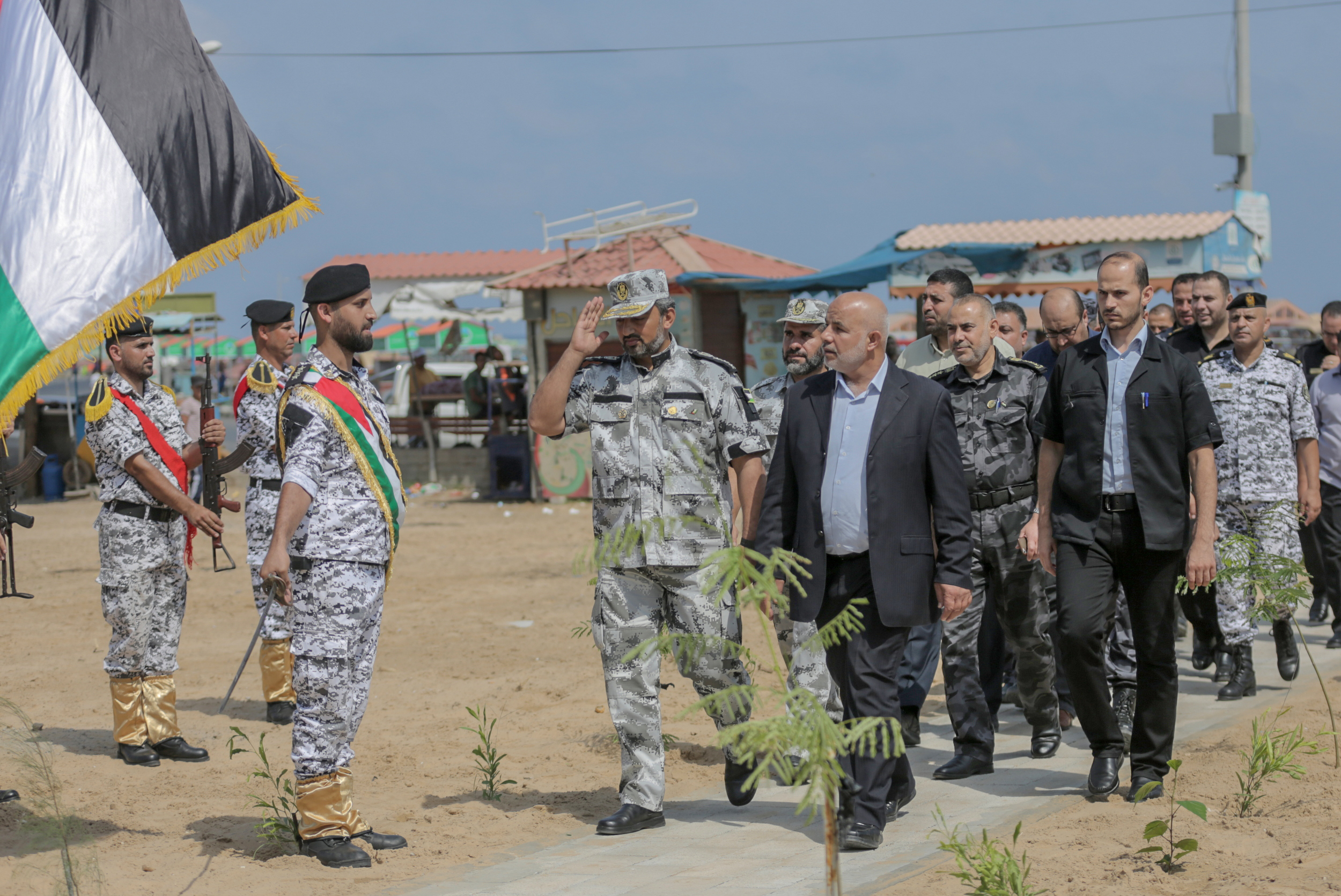جهاز الشرطة البحرية يفتتح قاعة ومسبحاً تدريبياً
