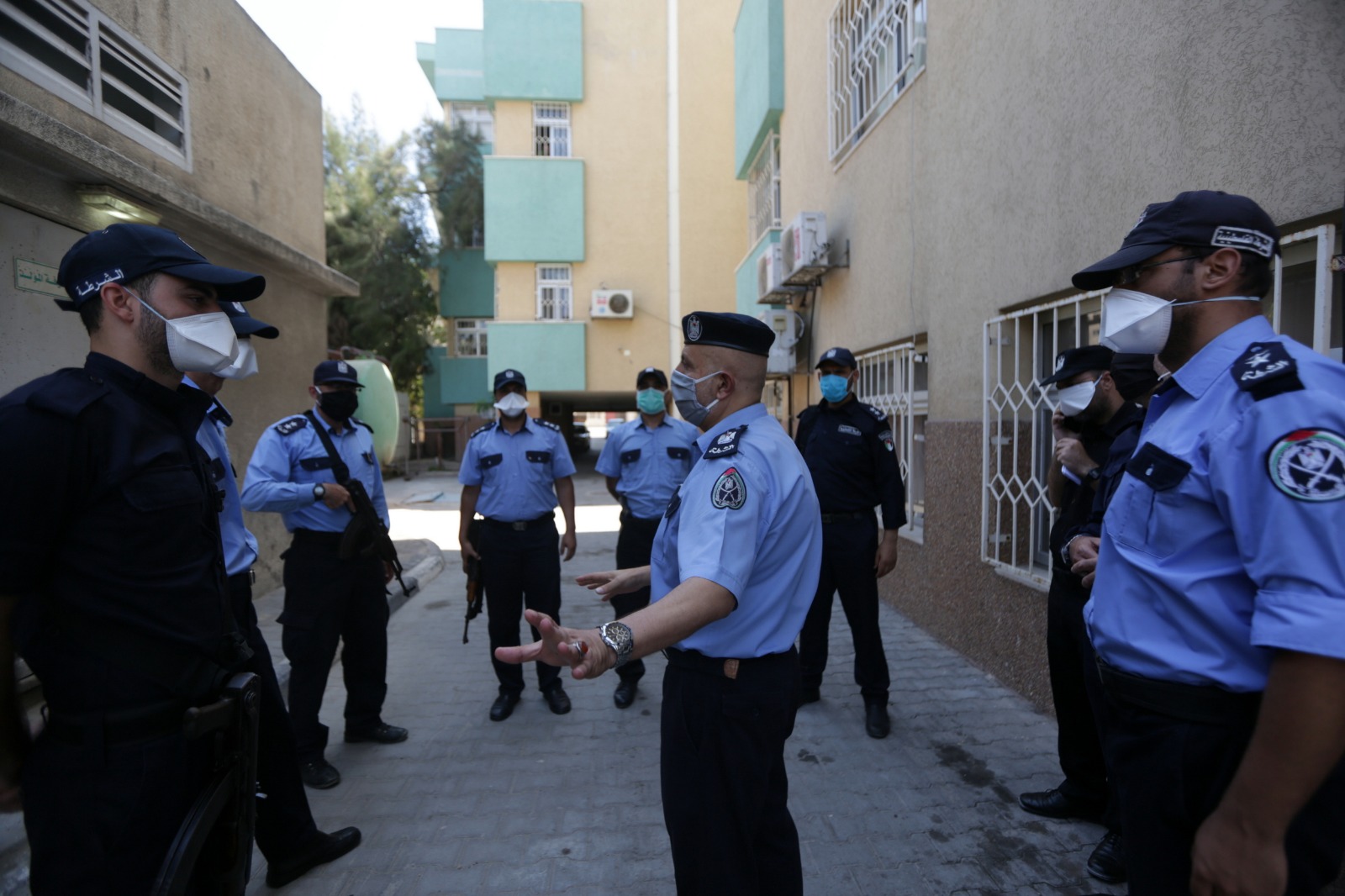 المناورة التدريبية المشتركة لمحاكاة وقوع إصابة بفيروس كورونا في حي مكتظ