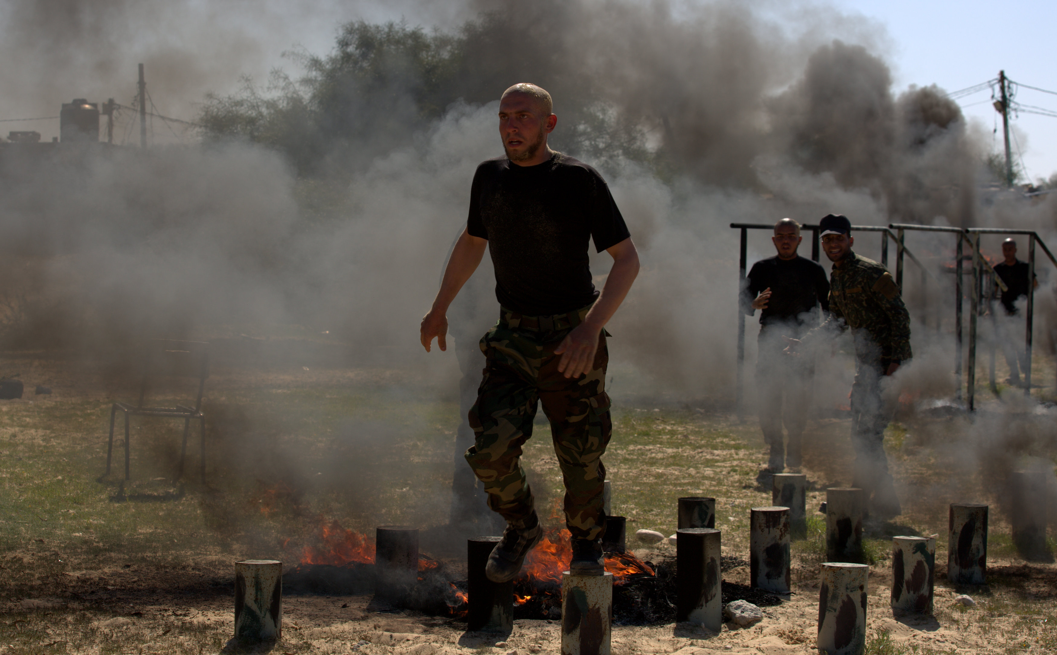 تدريبات ميـدانية لدورة المستجدين "الخاصة بوظائف الأفراد"
