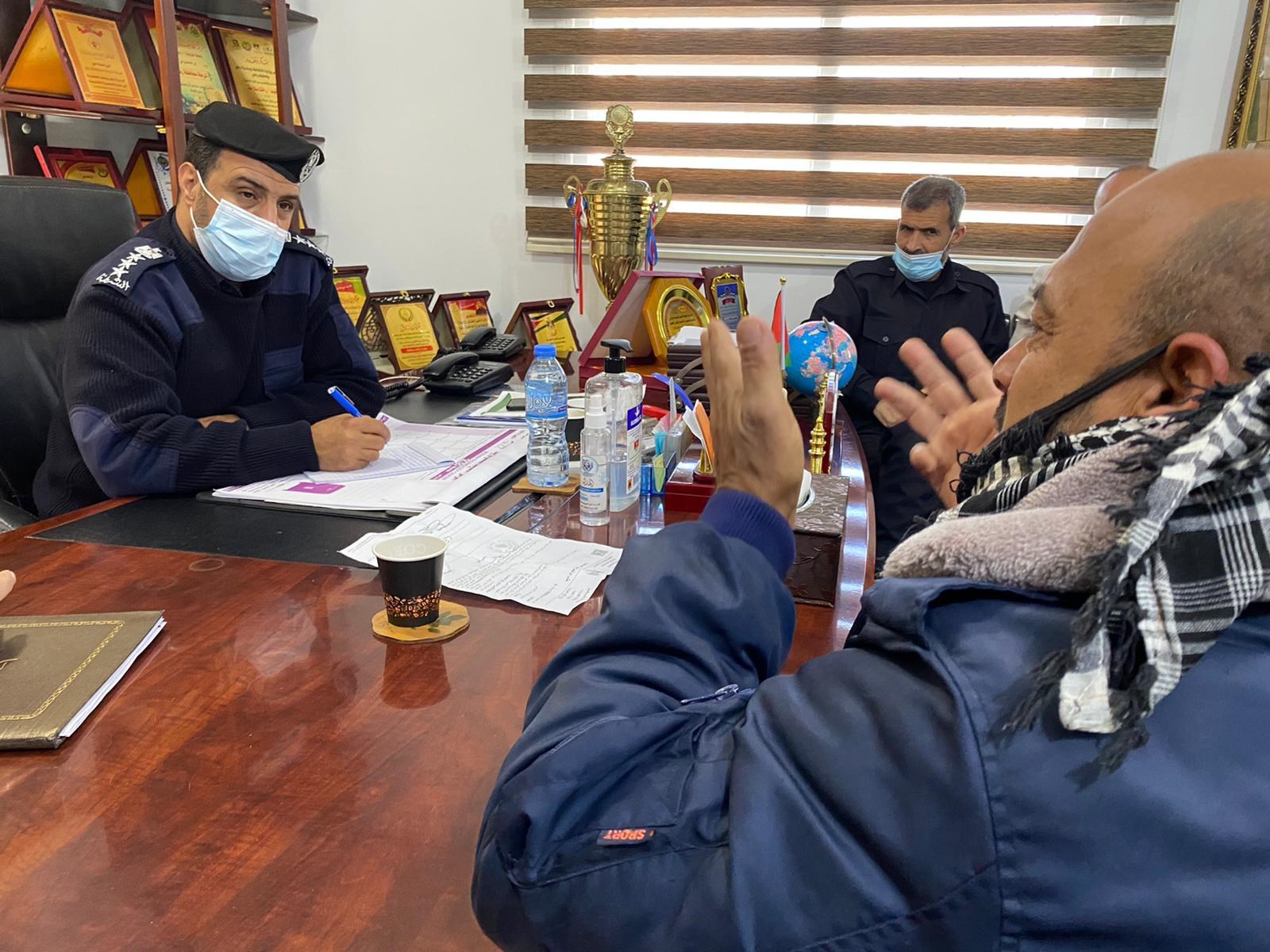 مُدراء شرطة المحافظات يستقبلون المواطنين في مكاتبهم في اليوم الأسبوعي المفتوح