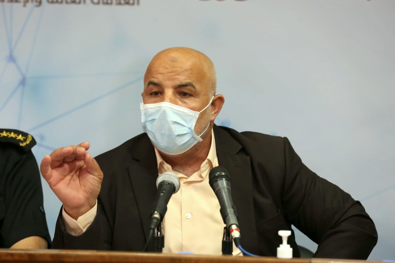 "الداخلية والصحة" تعقدان لقاءً مع وجهاء بيت حانون والبريج