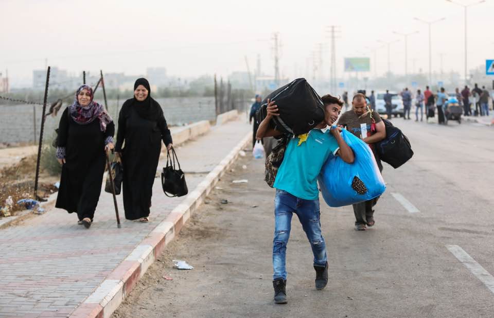 مغادرة حجاج المكرمة السعودية والحالات الإنسانية عبر معبر رفح (الأحد 27 أغسطس 2017)