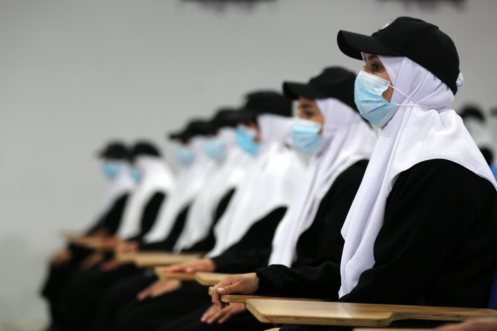 مديرية التدريب تُخرج الدورة التأسيسية للمستجدات "الإناث"