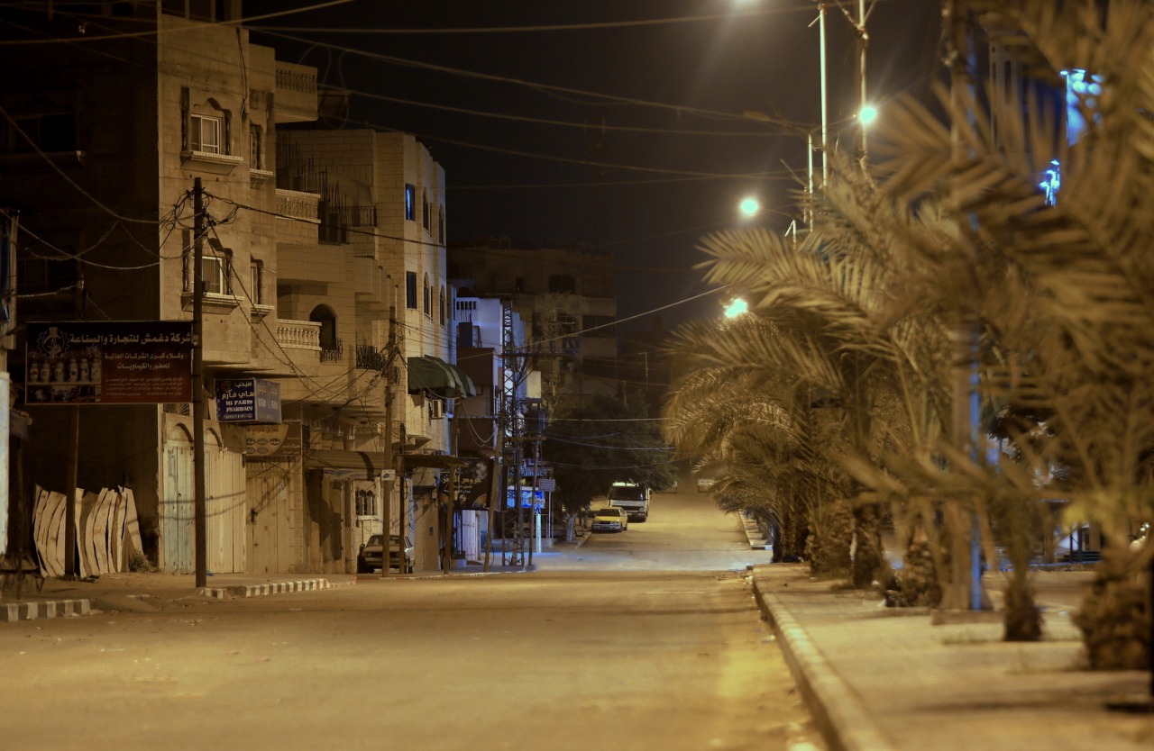الإغلاق الكامـل بـغزة "الجمعة والسبت" يتواصل للأسبوع الرابع