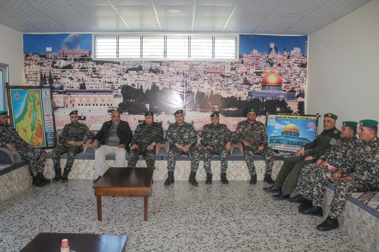 "الداخلية" تطلق حملة زيارات لذوي شهدائها