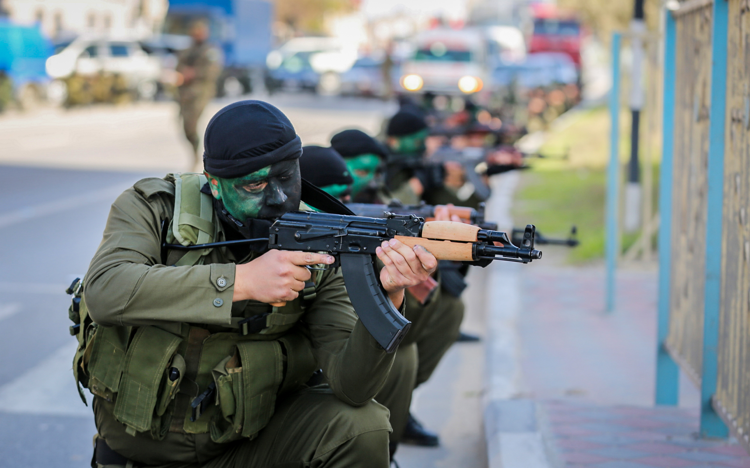 مسير عسكري لدورات قادة السرايا 5، وتأهيل الضباط 15، وصف ضباط 16 بقوات الأمن الوطني