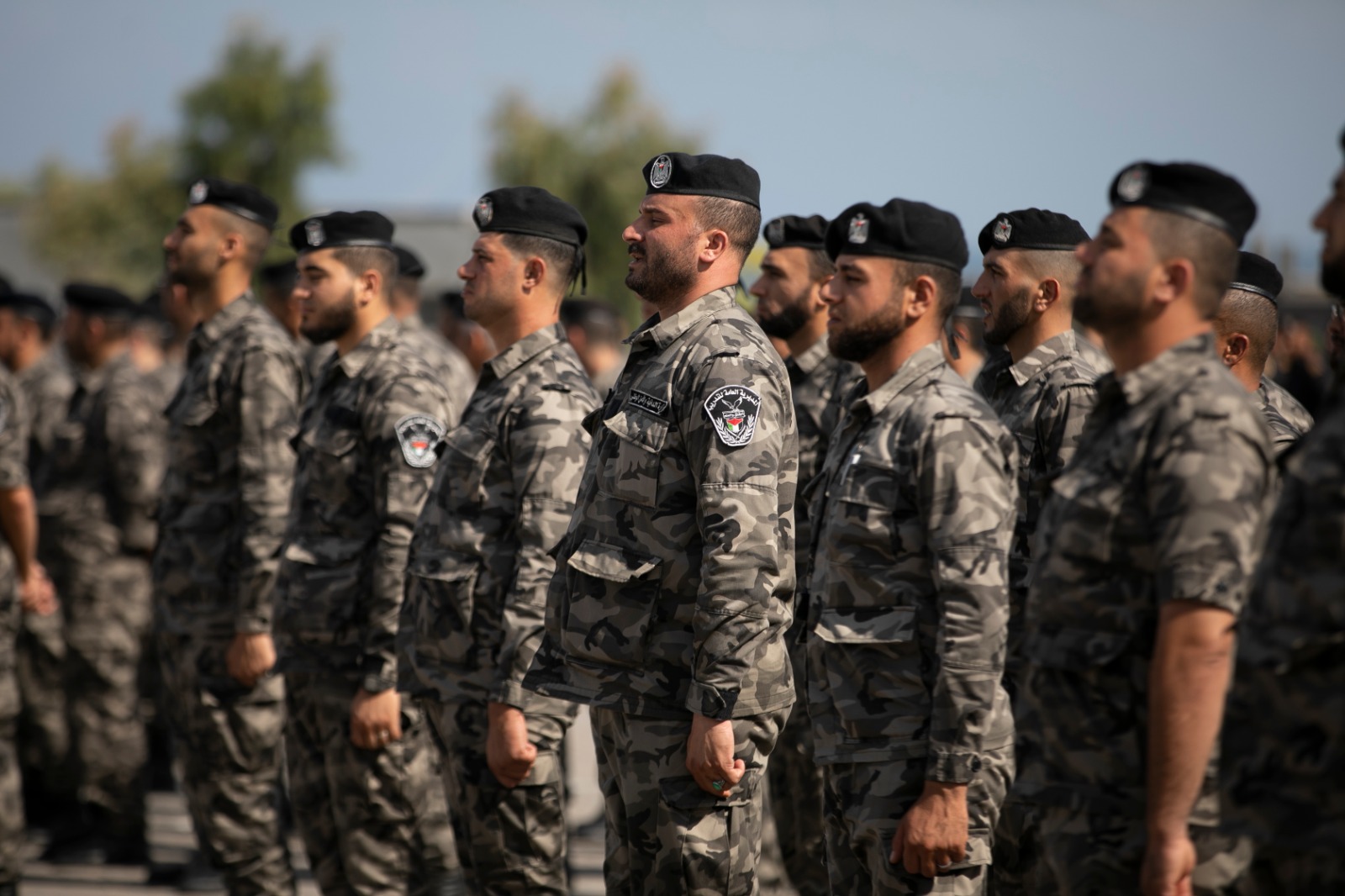 "مديرية التدريب" تُخرج دورة تأهيل الضباط الــ 38