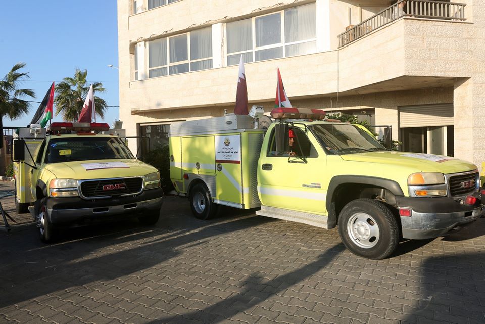 الداخلية تتسلّم مركبات ومعدات للدفاع المدني من دولة قطر