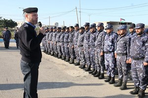 تدخل خان يونس يعقد طابور أركان لجميع عناصره بحضور مدير عام الشرطة