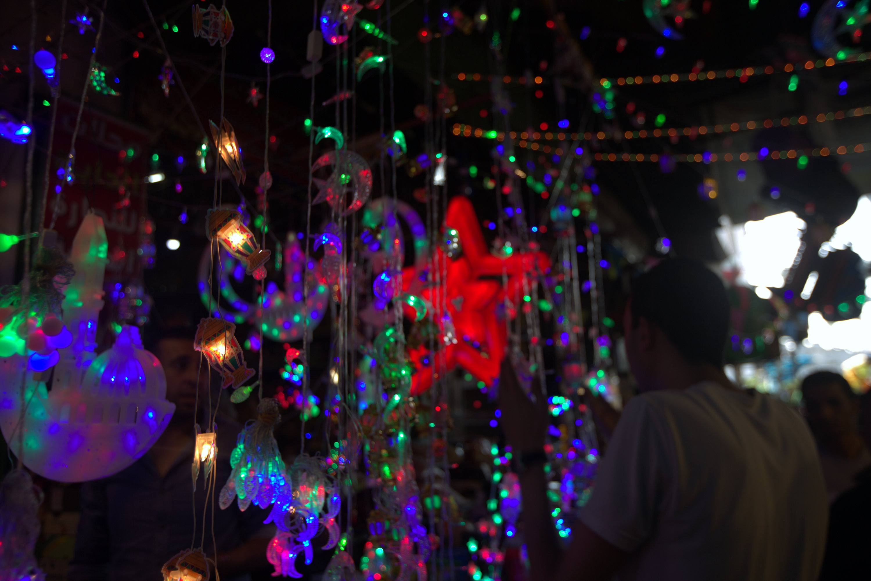 أسواق غزة في أيام شهر رمضان 