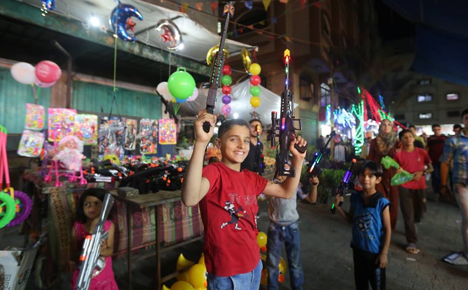 هذه غزة.. عشية عيد الفطر السعيد