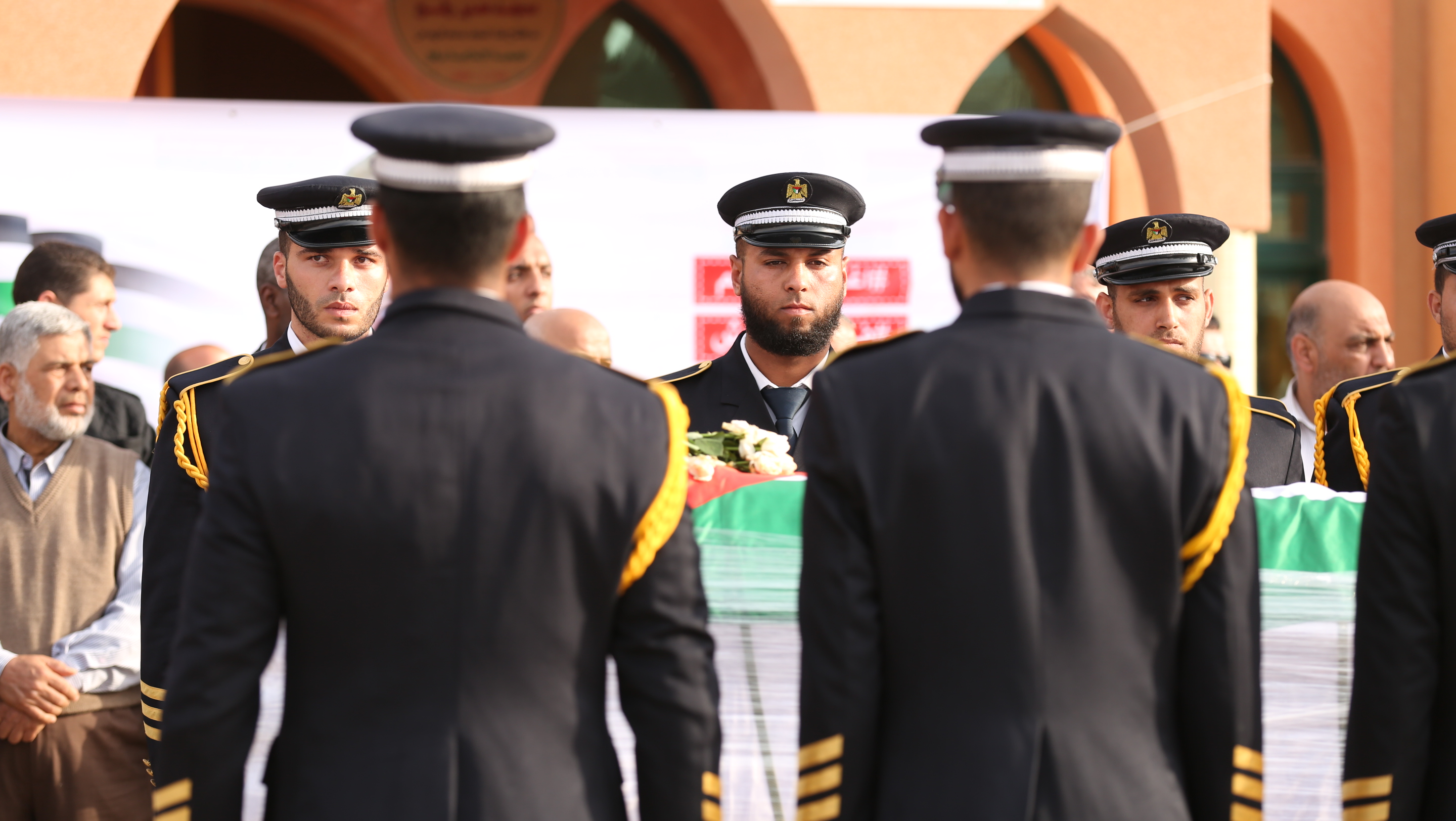 استقبال جثمان الشهيد العالم د. فادي البطش بمعبر رفح البري