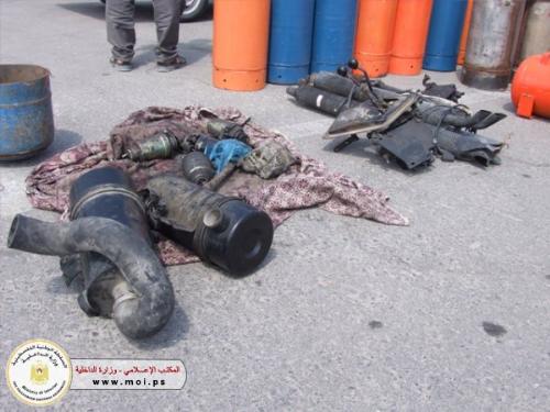 مؤتمر صحفي في الشرطة يكشف عن اغذية فاسدة و مواد مخالفة للمواصفات و معايير الجودة الفلسطينية