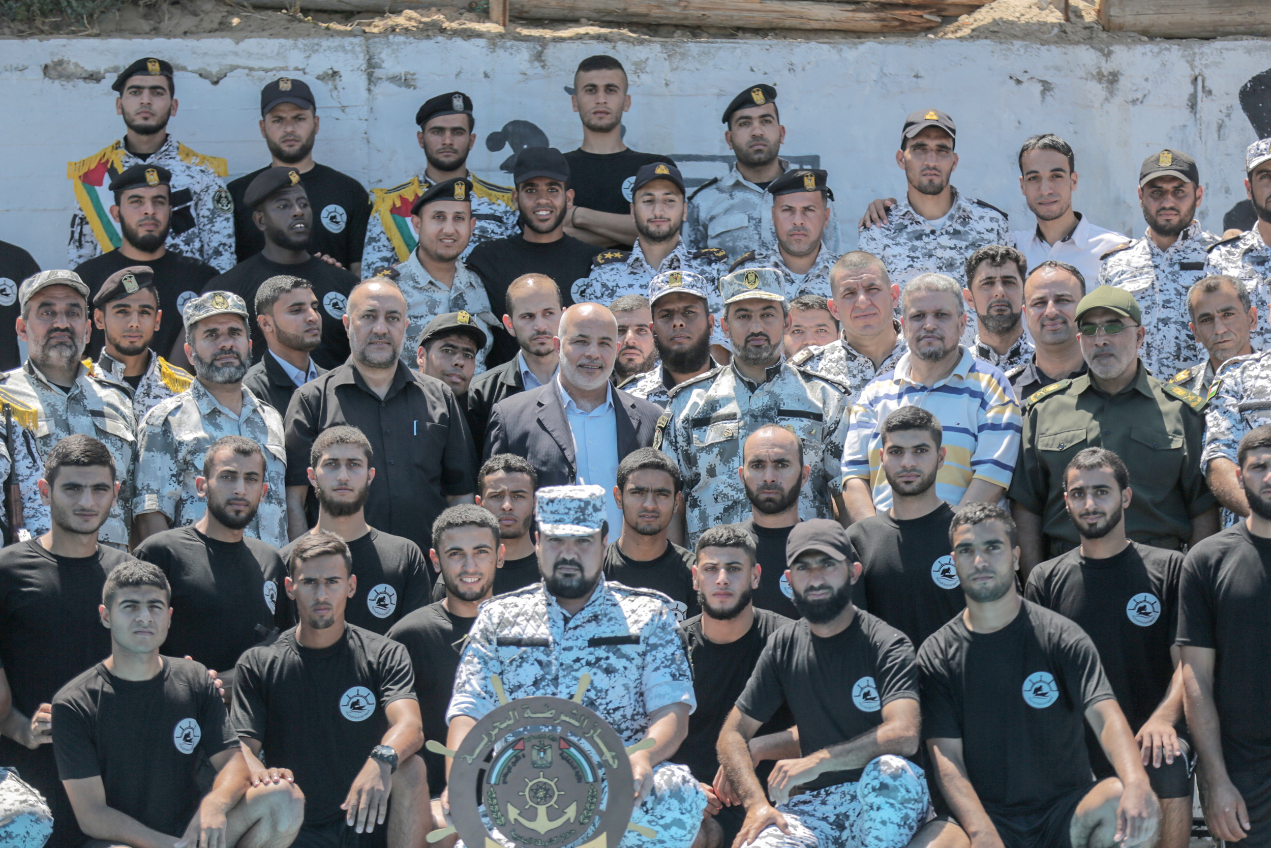 جهاز الشرطة البحرية يفتتح قاعة ومسبحاً تدريبياً