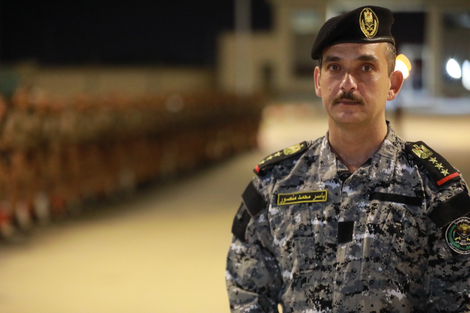 كلية الرباط الجامعية تنظم مسيرًا عسكريًا لدورة الصاعقة