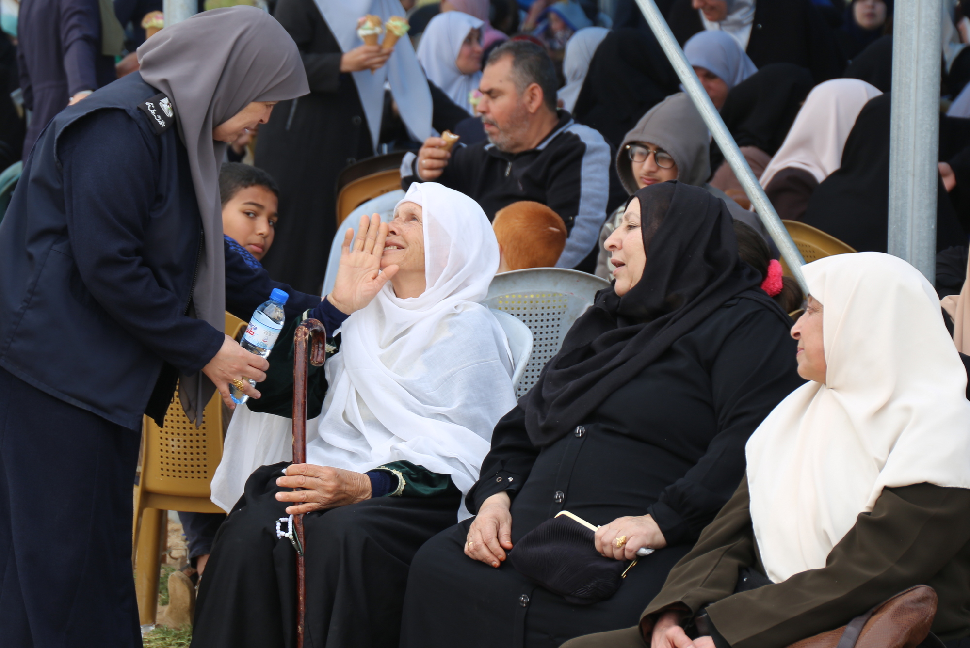 أجهزة الداخلية تُساند جماهير شعبنا المشاركة في مليونية الأرض والعودة