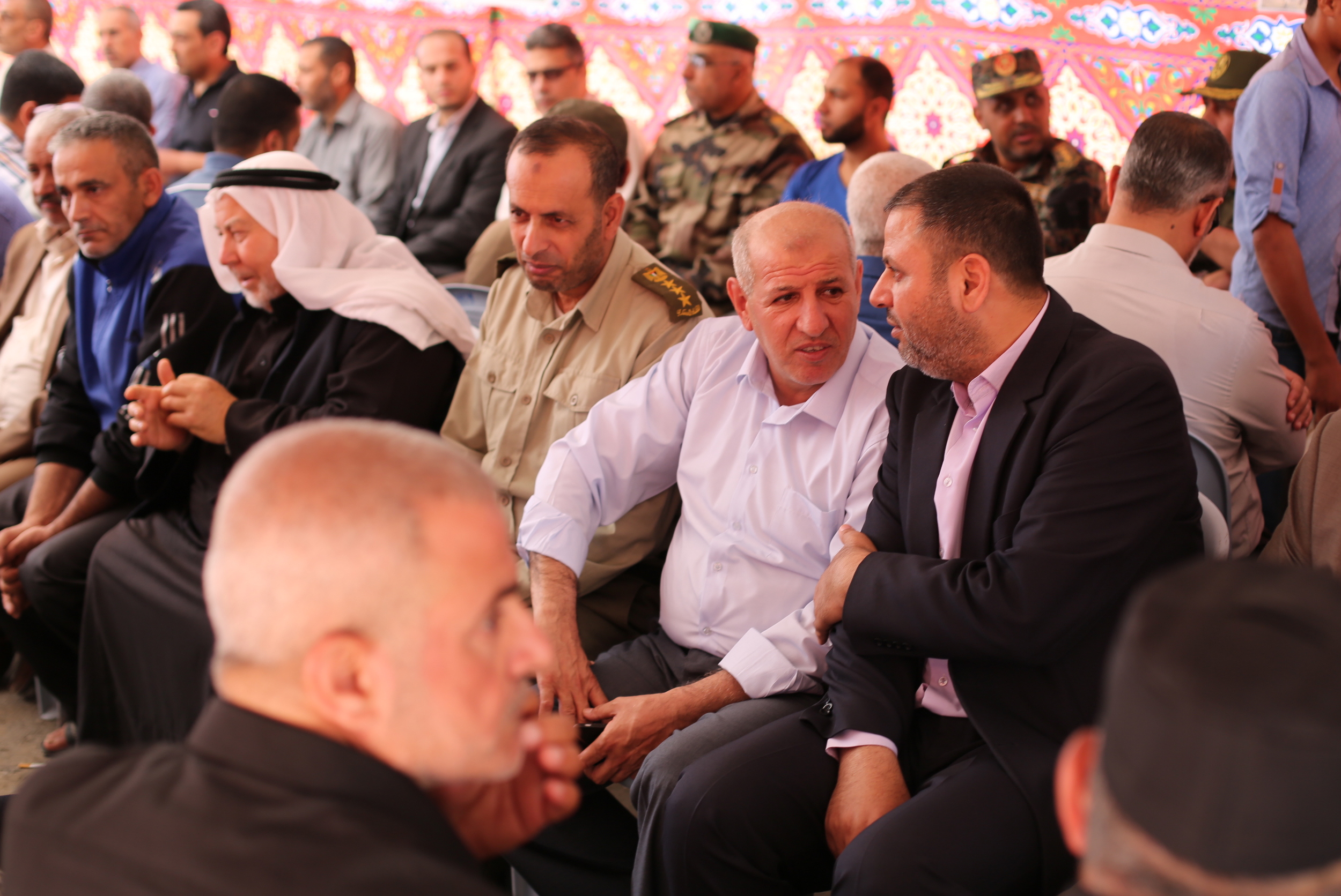 قيادة "الداخلية" تقدم واجب العزاء لذوي شهداء الوزارة في مسيرات العودة بذكرى النكبة