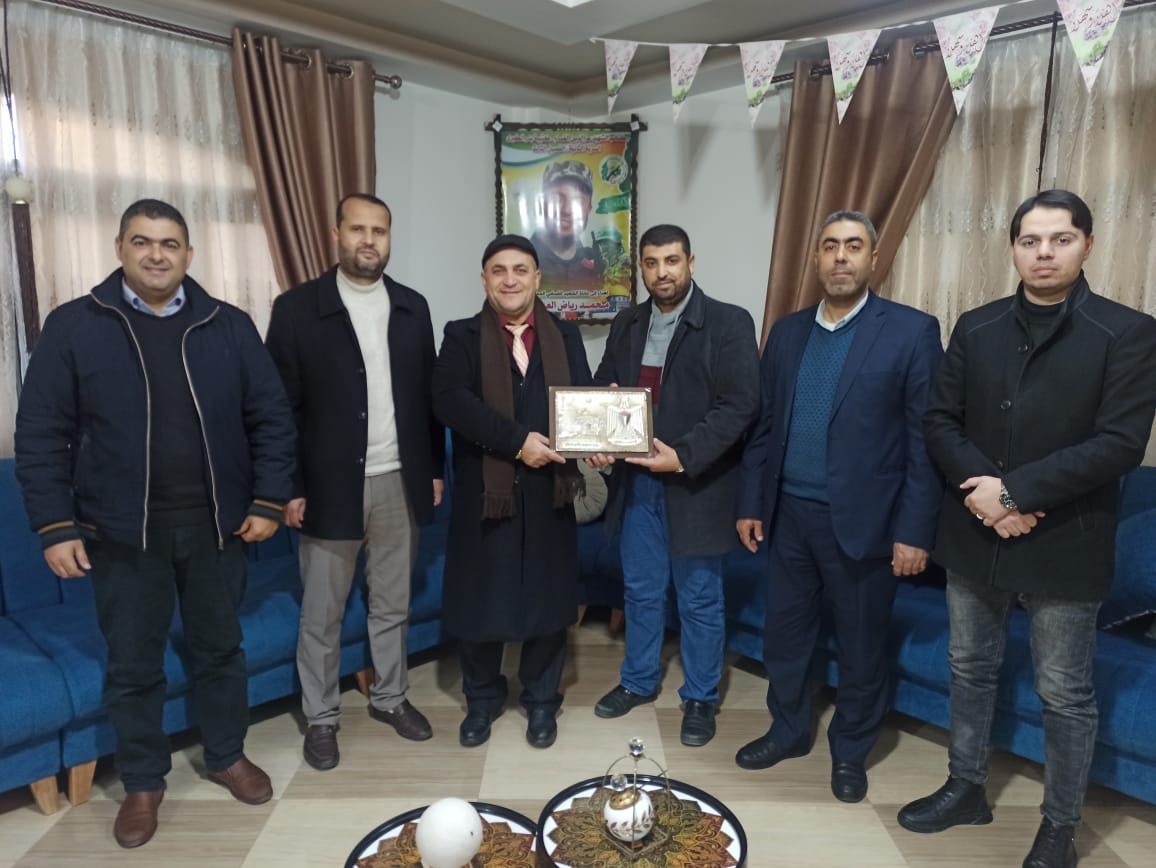 "الداخلية" تطلق حملة زيارات لذوي شهدائها