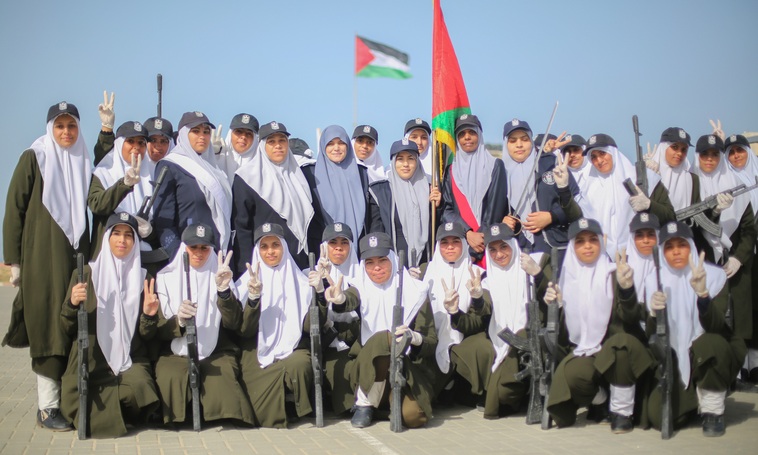 حفل تخريج الدورة التأسيسية الـ (29 نساء) بالمديرية العامة للتدريب