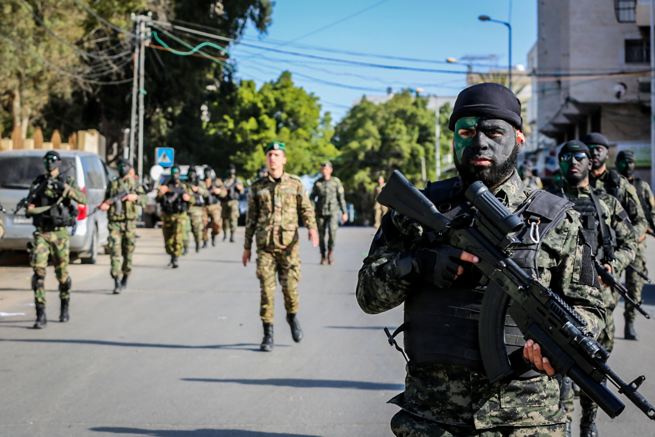 مسير عسكري لدورات قادة السرايا 5، وتأهيل الضباط 15، وصف ضباط 16 بقوات الأمن الوطني