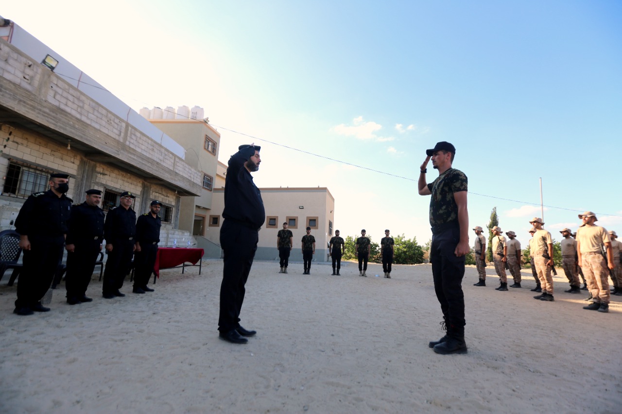 تدريبات دورة "الصاعقة" لطلبة كلية الرباط الجامعية في المعسكر التدريبي المغلق بخانيونس