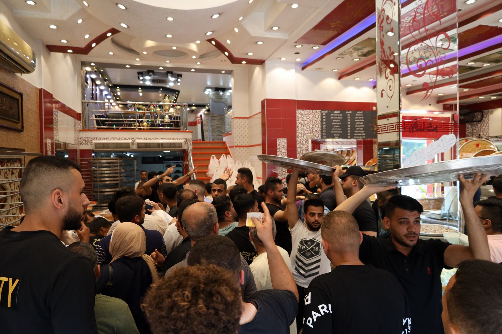 أجواء احتفال المواطنين في قطاع غزة بنتائج الثانوية العامة