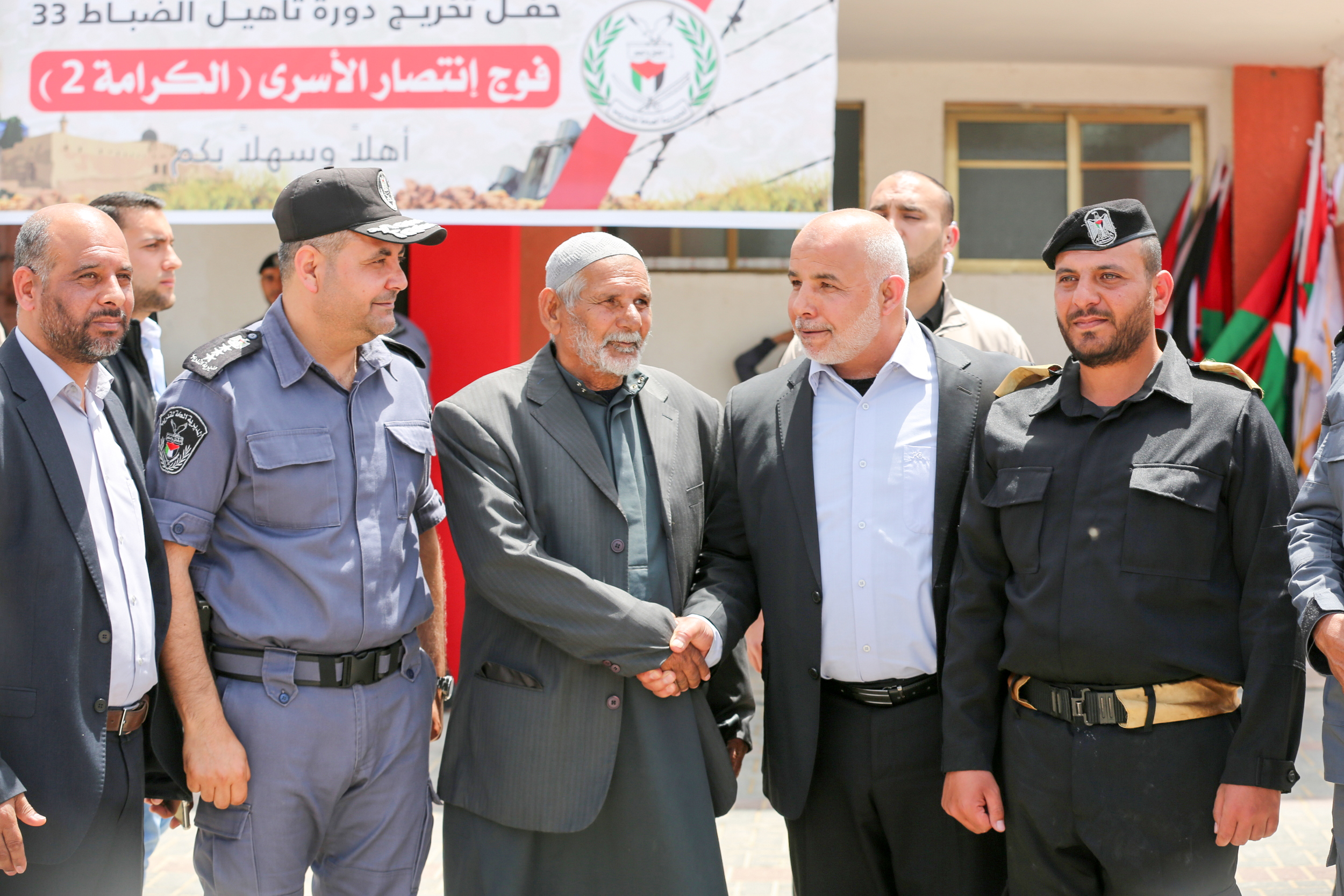 تخريج دورة تأهيل ضباط الـ 33 بالمديرية العامة للتدريب
