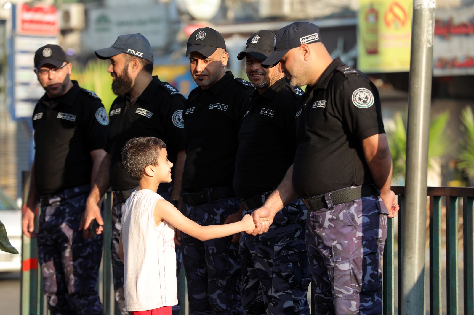 "أجهزة الداخلية" تؤمن صلاة عيد الأضحى في ساحة السرايا 
