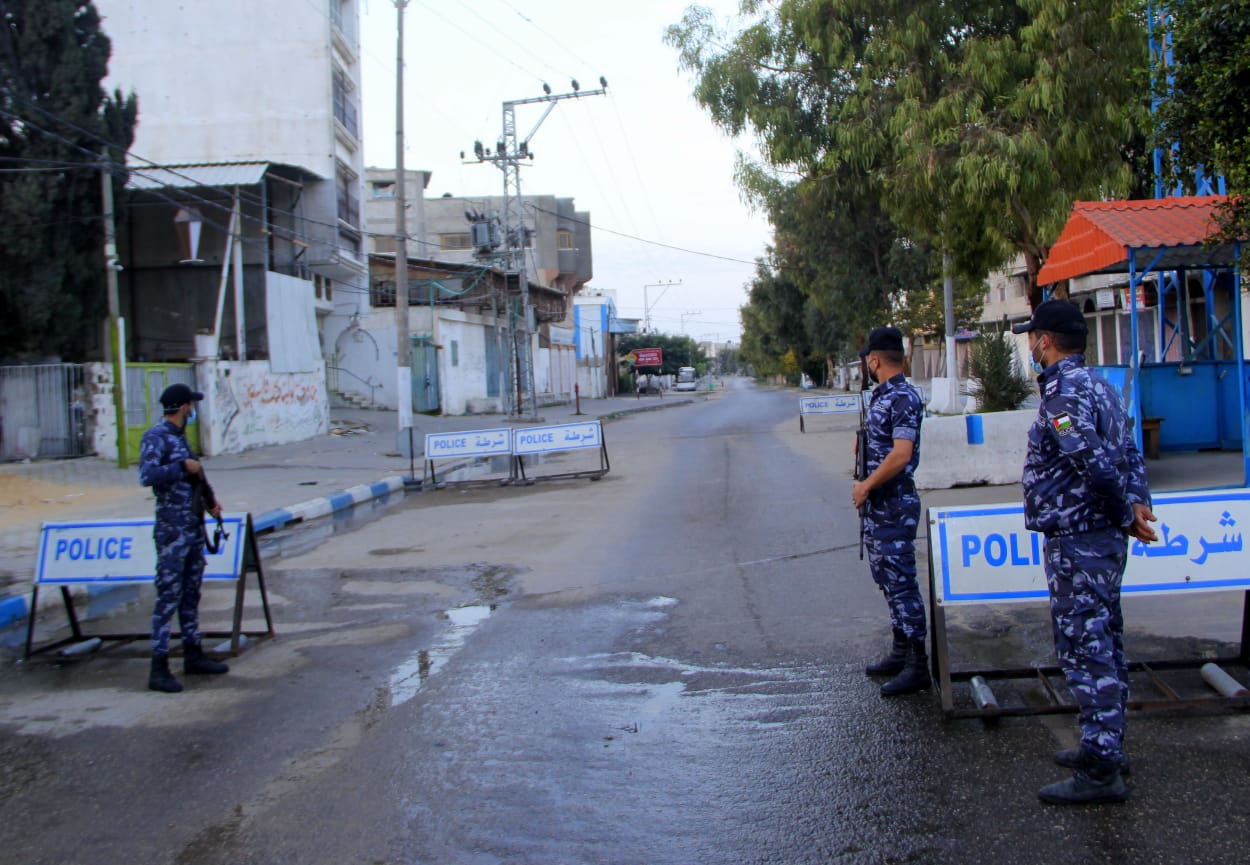 سريان قرار حظر التجوال الشامل في محافظات قطاع غزة 