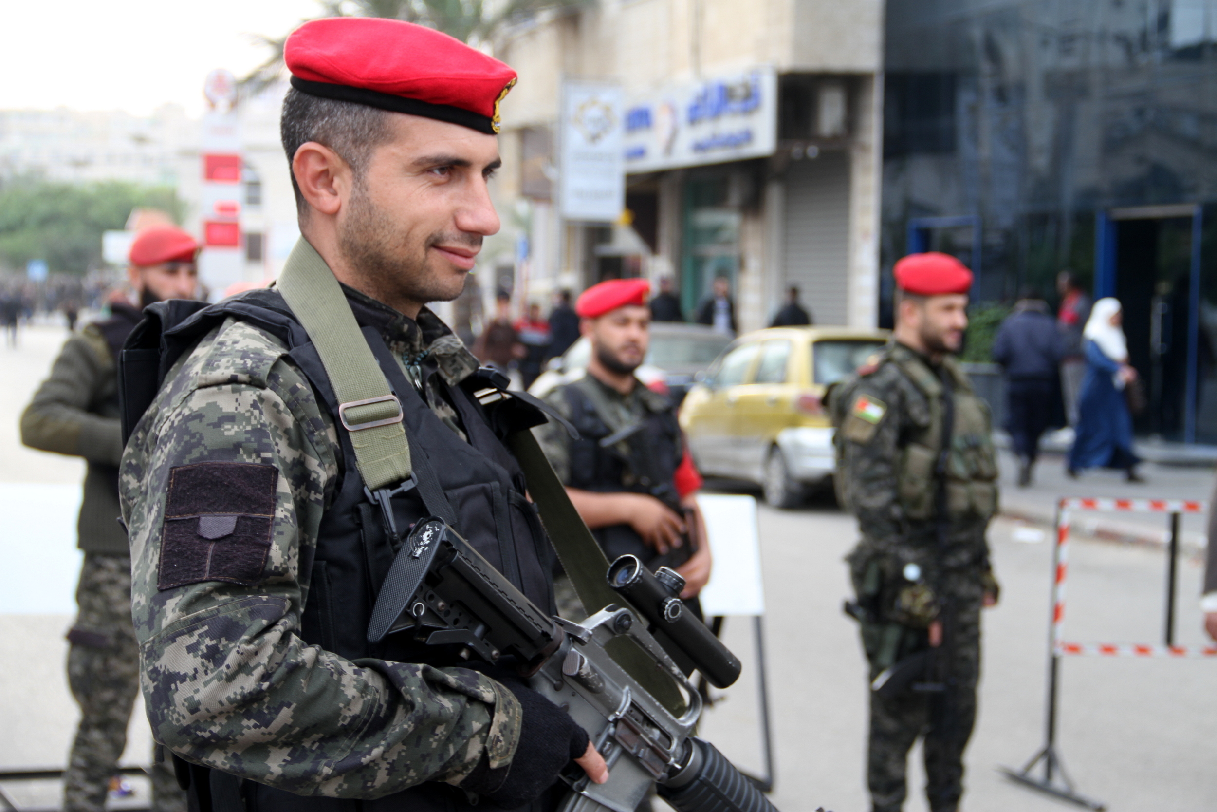 تأمين مهرجان انطلاقة حركة حماس في ساحة الكتيبة بغزة