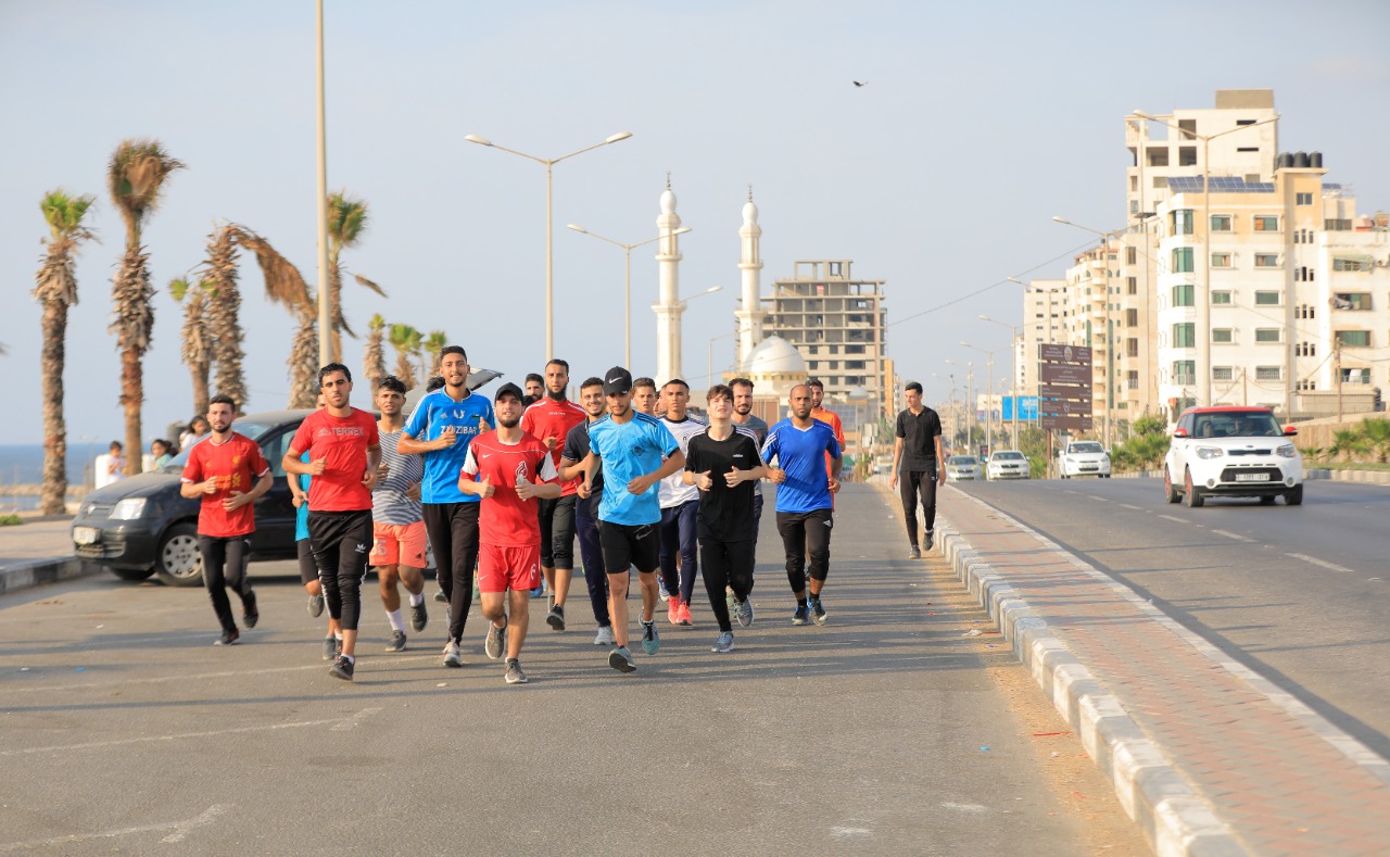 أجواء الحياة في عدد من الأماكن العامة بغزة 