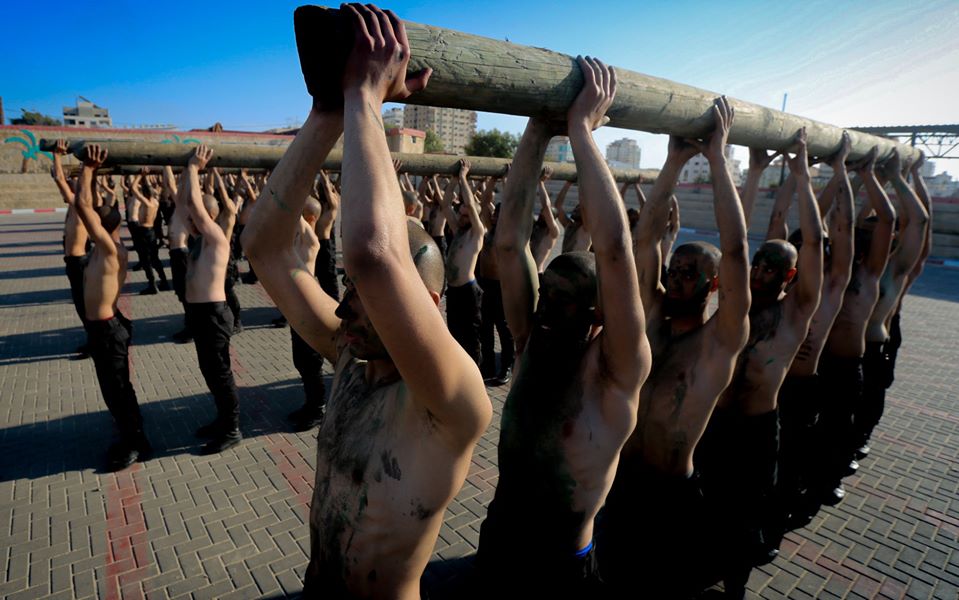 اللواء "أبو نعيم" يتفقـد دورة المستجدّين الألف بمديرية التدريب