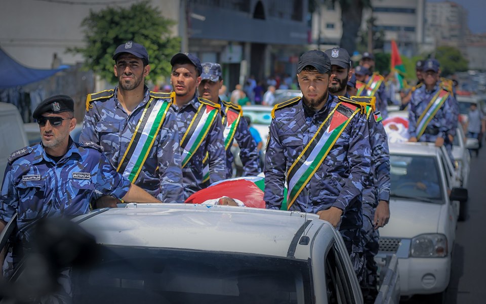 تشييع شهداء الواجب الذين ارتقوا في تفجير حاجزي الشرطة