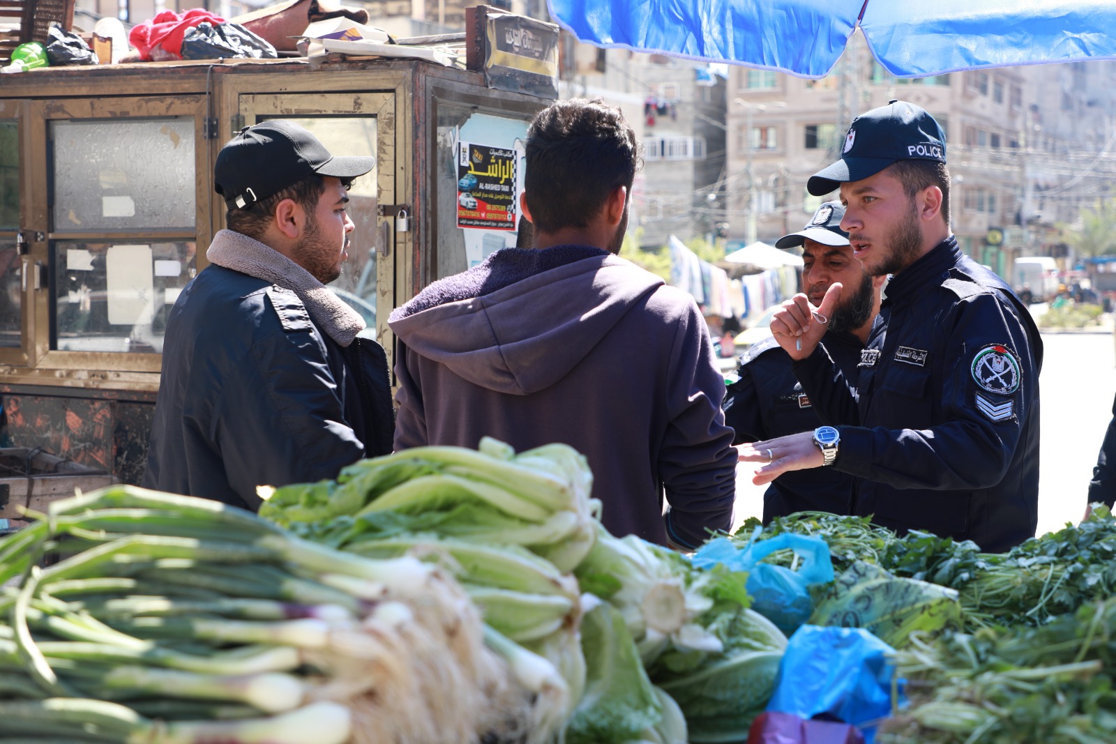شرطة البلديات في رمضان.. عمل دؤوب لضبط الأسواق