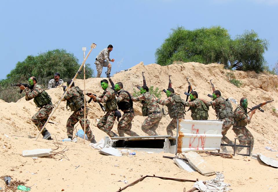 تدريبات دورة قادة السرايا الرابعة بقوات الأمن الوطني
