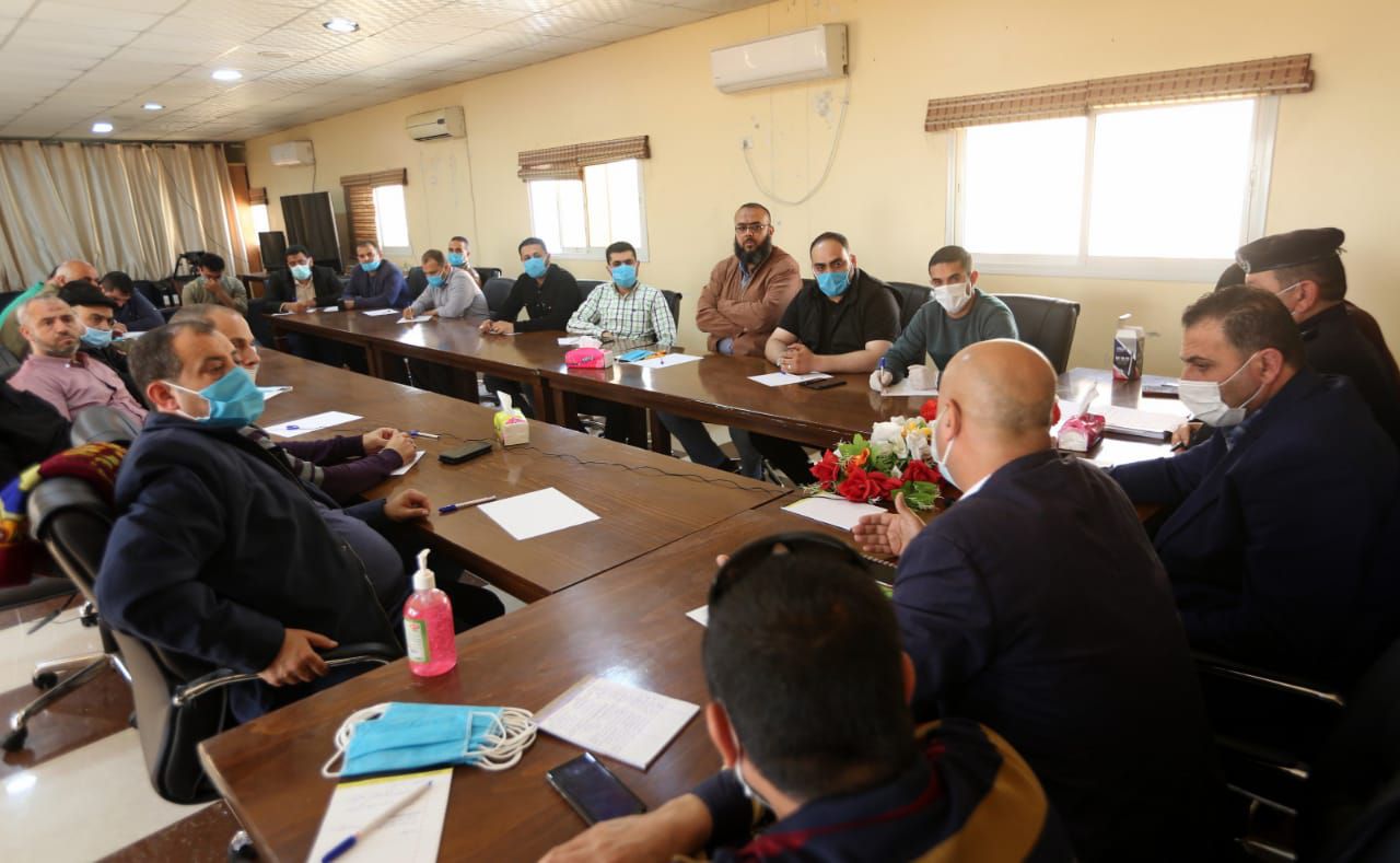 الداخلية تجتمع بهيئة أصحاب المطاعم والفنادق وأصحاب المولات والمراكز التجارية