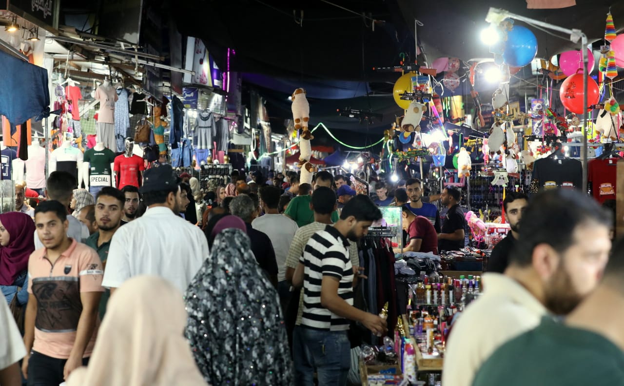 الشرطة تُسهل حركة المواطنين عشية عيد الأضحى المبارك