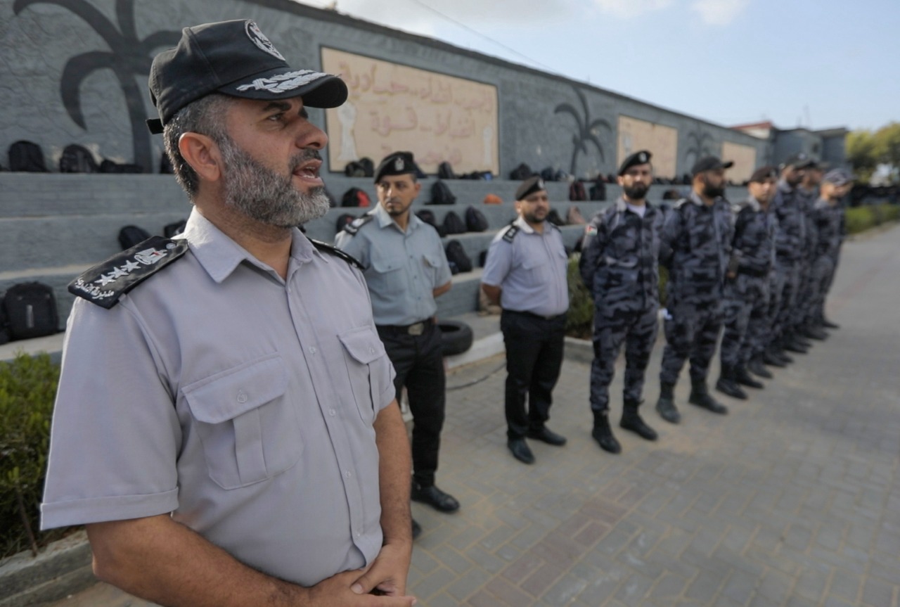 مديرية التدريب تُنظم مسيراً عسكرياً لدورات قادة الفصائل والمجموعات و"التأسيسية 36"