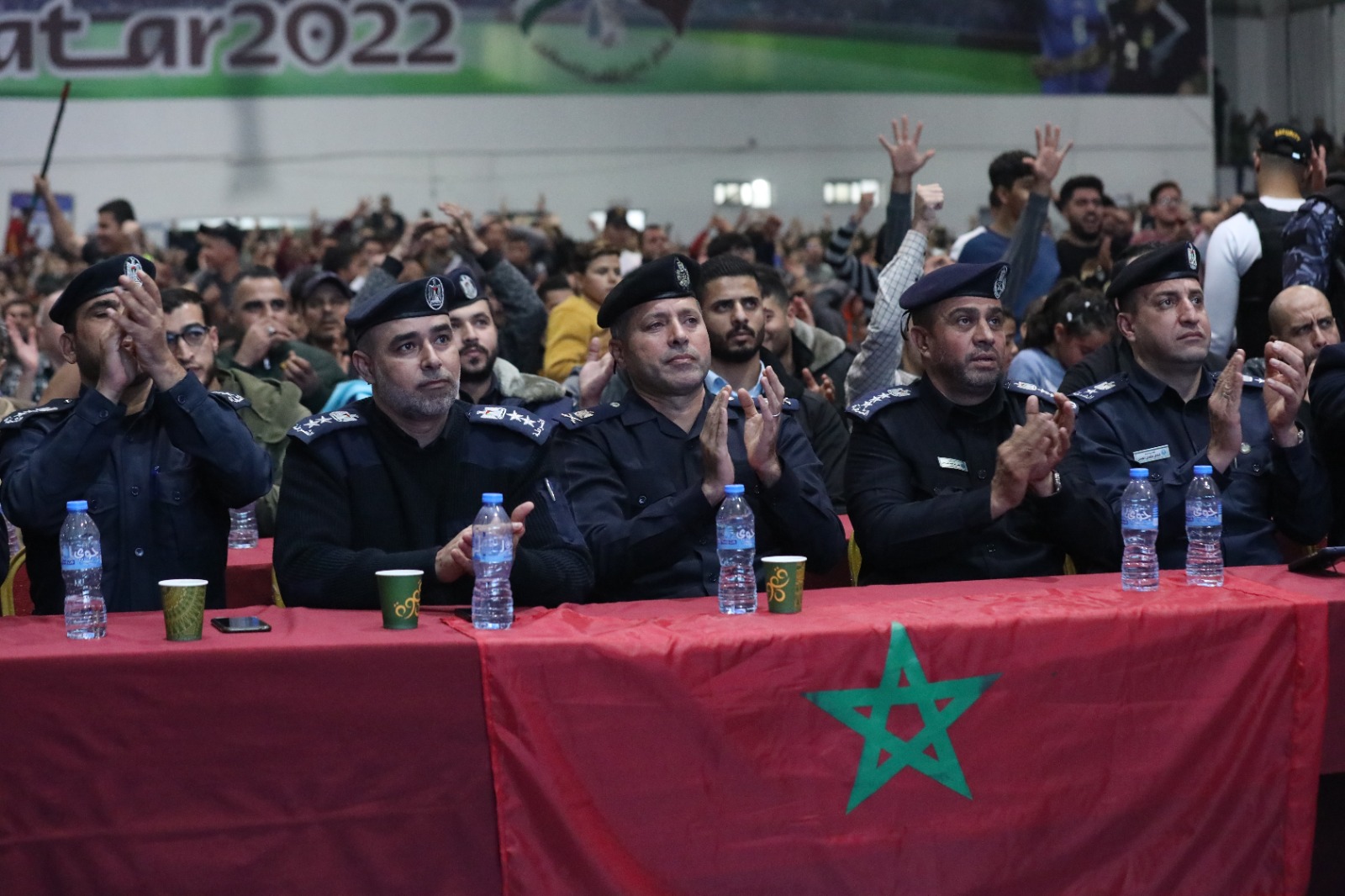 أجواء متابعة المواطنين بغزة مباراة منتخب المغرب في كأس العالم بقطر والاحتفال بتأهله التاريخي لنصف نهائي البطولة