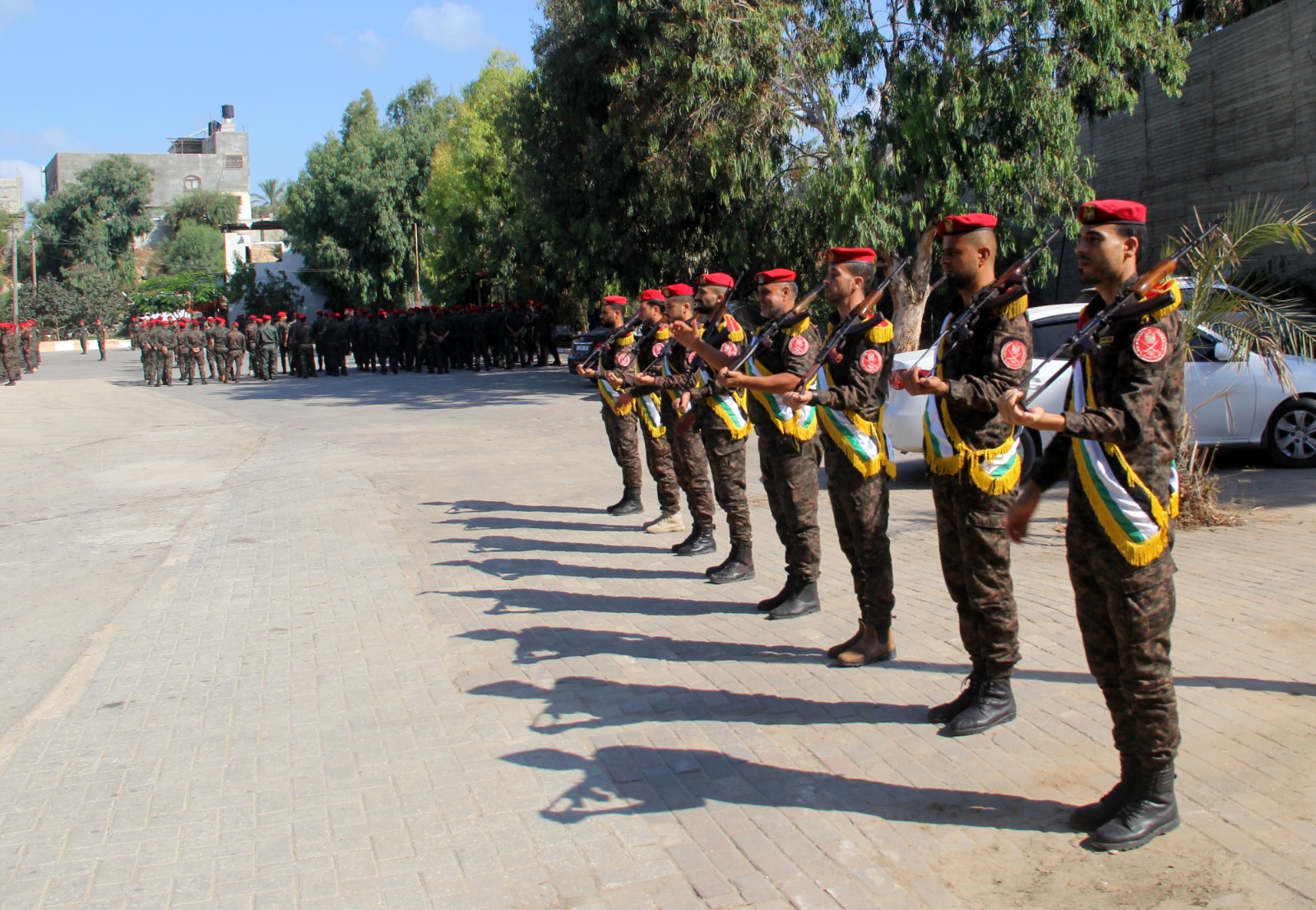 الشرطة العسكرية تُنظم طابوراً مركزياً