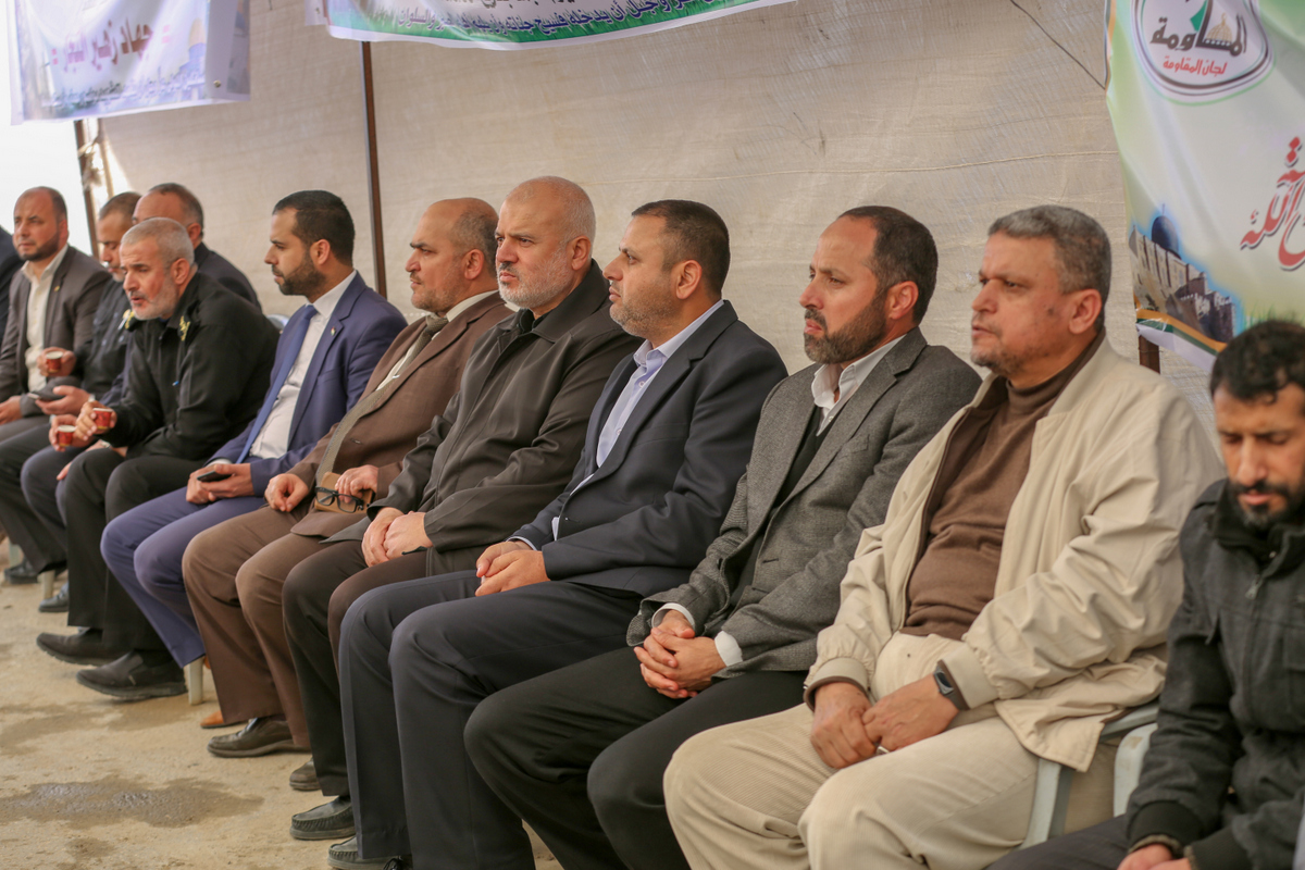 قيادة الداخلية تُقدم واجب العزاء لذوي شهداء مسيرة العودة