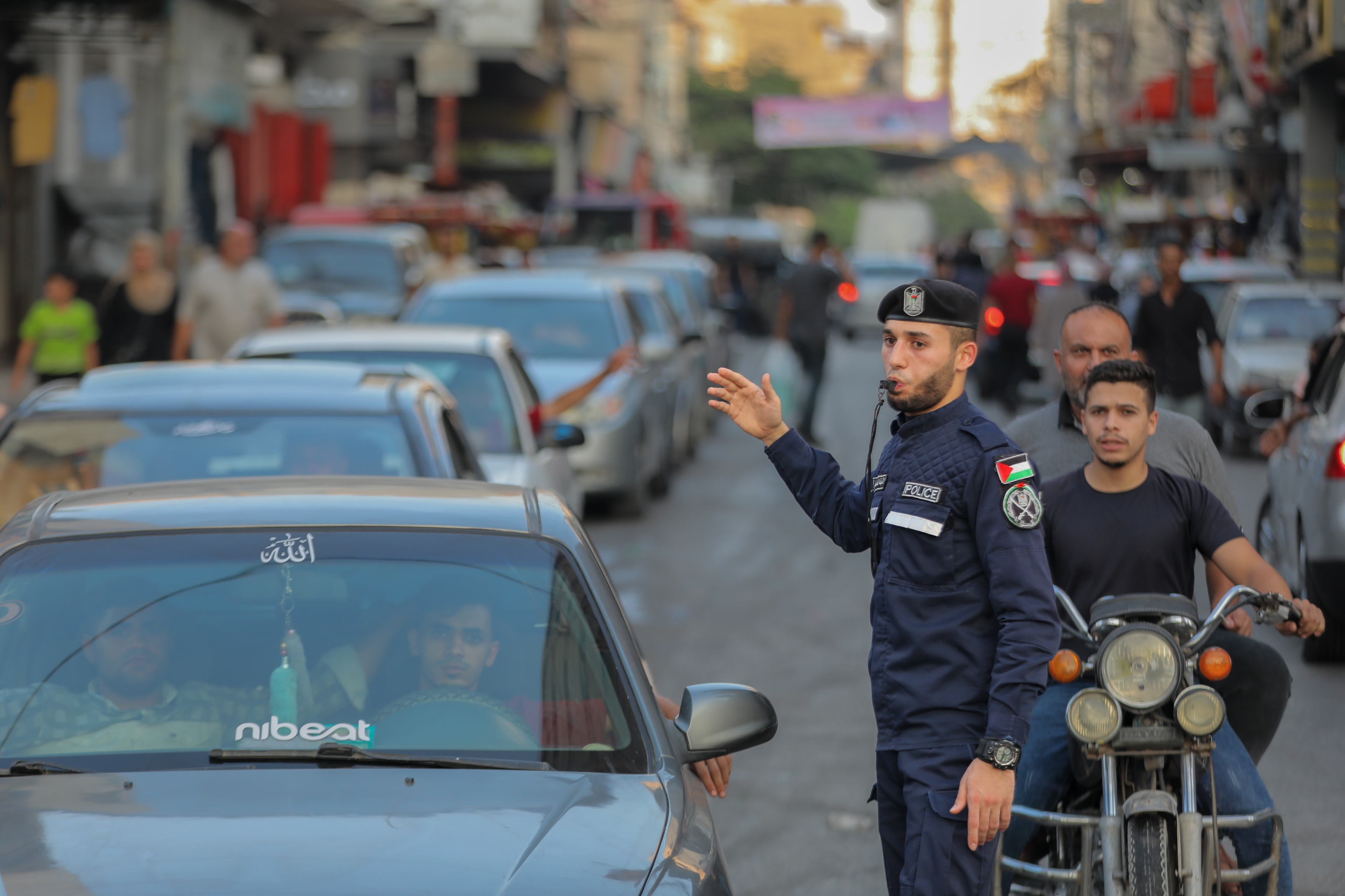 استعدادات المواطنين في غزة لاستقبال العام الدراسي الجديد 