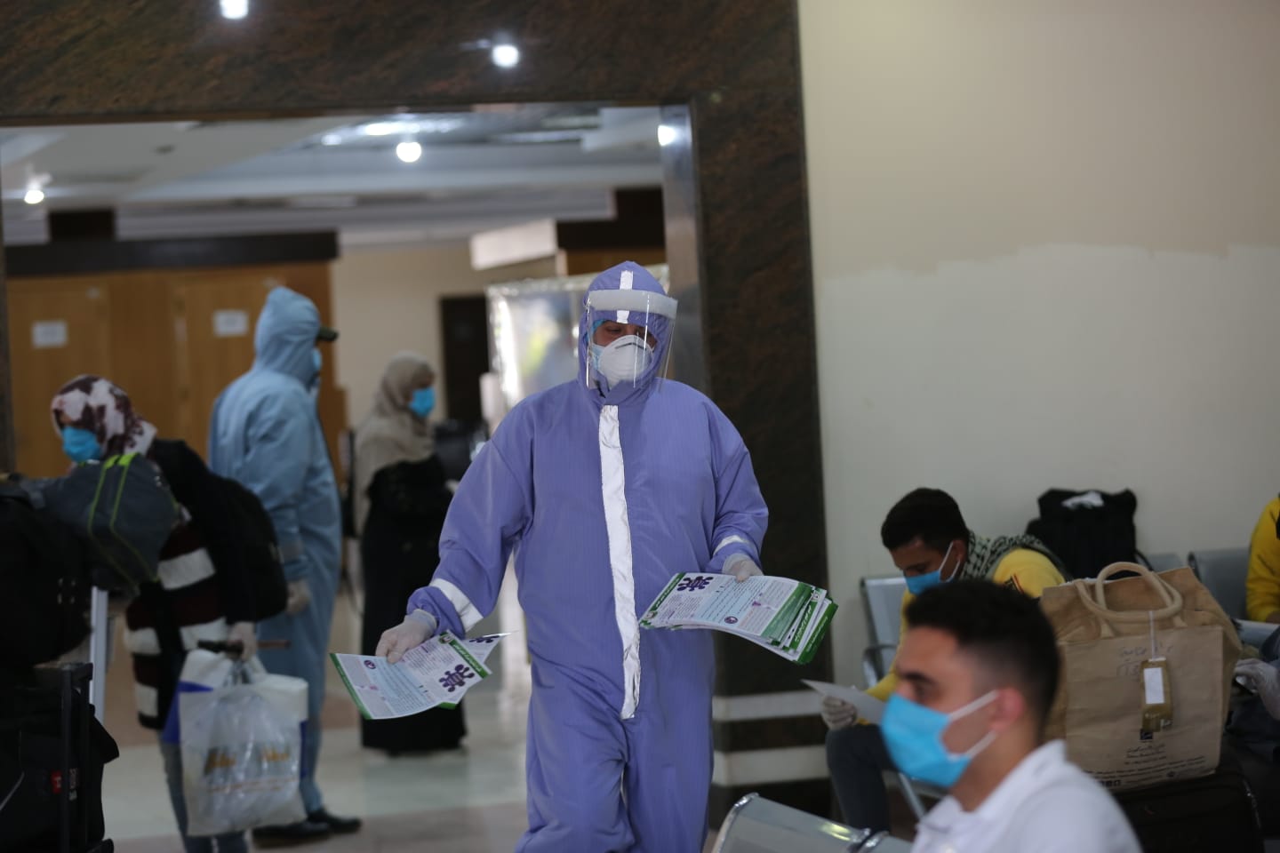 وصول أعداد من العالقين في مصر عبر معبر رفح